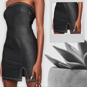 TRENDING CHARTS STRAPLESS BODYCON CONTRAST STITCH